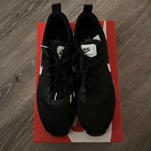 Brand New Nike Air Max Tavas
